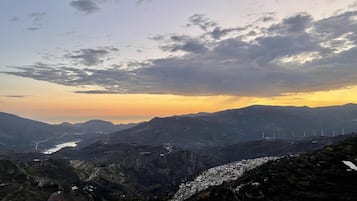 2 slaapkamers, een strijkplank/strijkijzer, wifi, beddengoed