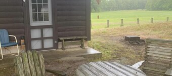 Mini Cabin 4 Near Ocean City & Assateague On catch and release fishing lake