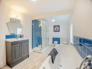 Towels - 3 bedroom accommodation in Louth (Louth)