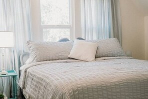 1 室のベッドルーム、WiFi