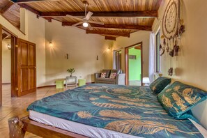 3 chambres, fer et planche à repasser, Wi-Fi, draps fournis