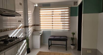 APARTAMENTOS Y HABITACIONES