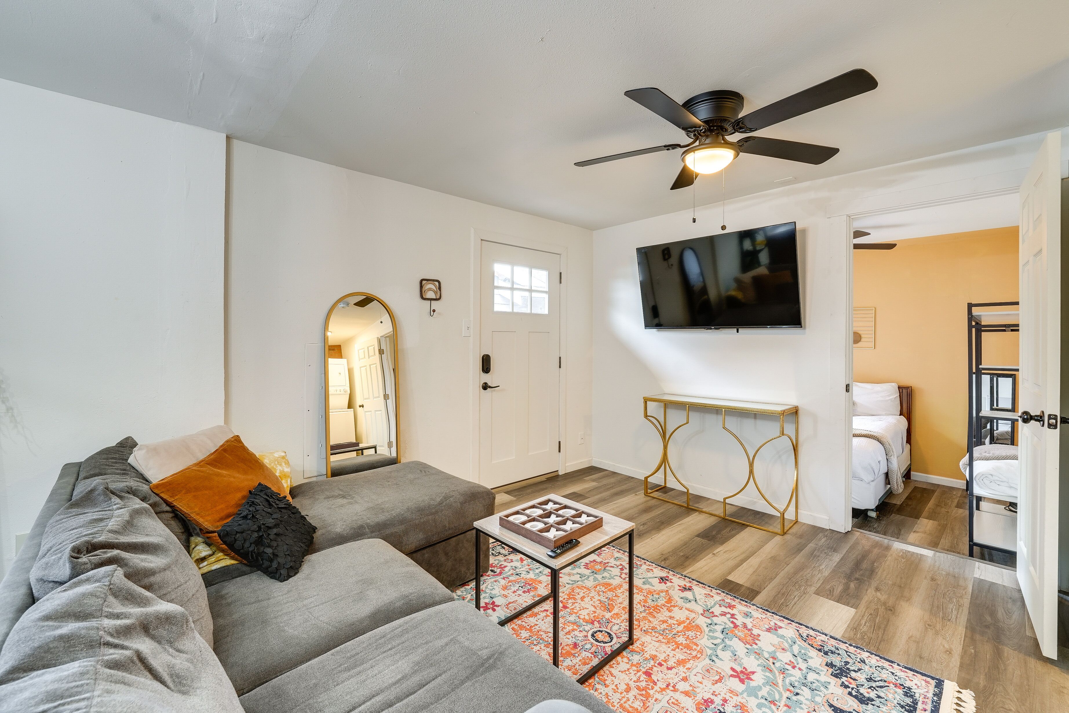Pet-Friendly Mount Vernon Apt w/ Private Patio!