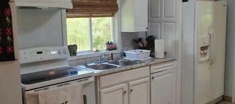 Bethel Springs Country Cottage