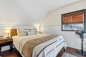 4 soverom, strykejern/-brett, wi-fi (inkludert) og sengetøy