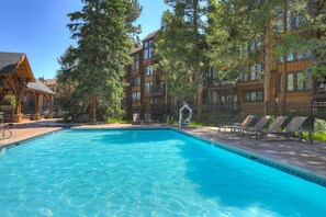 Outdoor pool - Motherlode A5 (Breckenridge)