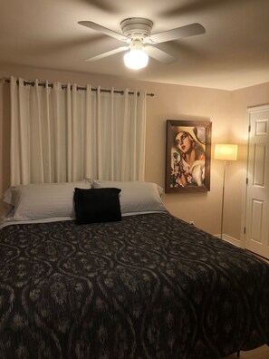 1 bedroom, desk, iron/ironing board, free WiFi