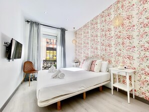 6 habitaciones, tabla de planchar con plancha y internet 