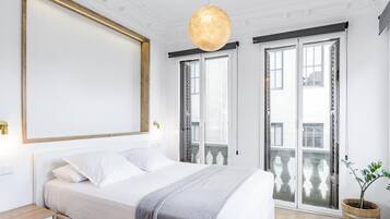 1 dormitorio, tabla de planchar con plancha, Internet y ropa de cama