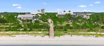 4BR Family Home | Steps to Beach,Pools,Golf Cart