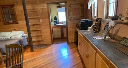 Bunkhouse on Working Ranch/Bird Sanctuary.  Cozy, cabin w. bathroom and kitchen