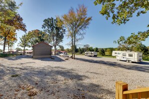 Property grounds - Quiet Caledonia Cabin: 18 Mi to Council Bluff Lake (Caledonia)