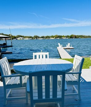 Outdoor dining - Direct Lake Access Home with Private Boat Ramp and Boat House w/lift (Lake Placid)
