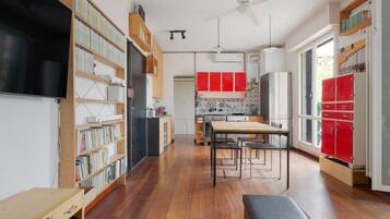 Microondas, horno, lavavajillas