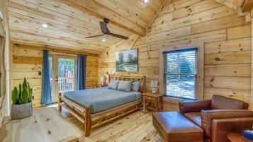4 bedrooms, iron/ironing board, travel crib, free WiFi