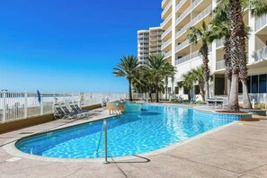 Piscine couverte