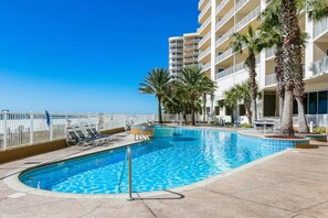 Indoor pool - Admirals Quarters302|Luxury Beachfront|Indoor Pool|sleeps 6 (Orange Beach)