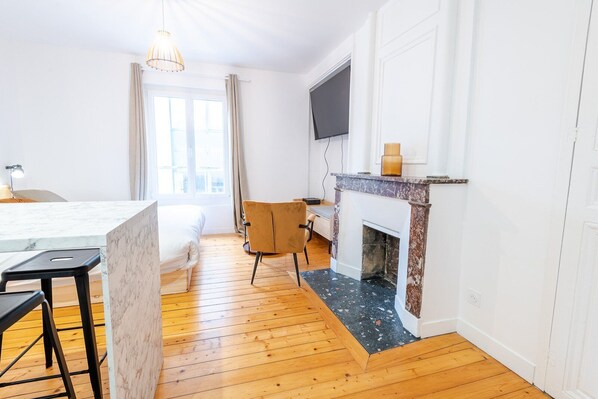 Internet, bed sheets - Le Petit Amandier - Tours (Tours)