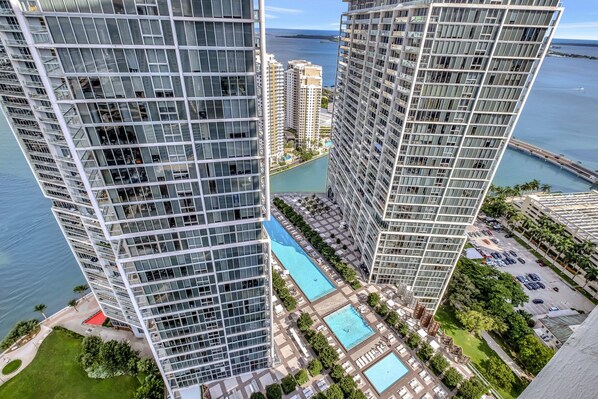 Exterior - Icon 2b/2b 39th Flr Ocean Views/Free Pool Spa Gym (Miami)