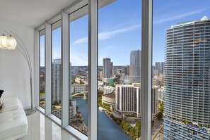 Interior - Icon 2b/2b 39th Flr Ocean Views/Free Pool Spa Gym (Miami)