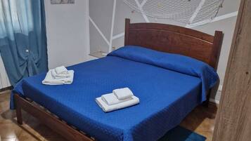 1 Schlafzimmer, Bügeleisen/Bügelbrett, Reisekinderbett, kostenloses WLAN