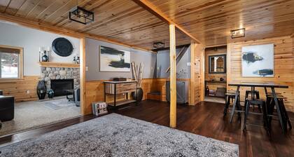 Cozy Ski Cabin close to Solitude and Brighton resorts