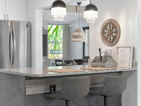 Family Villa | Private kitchen | Full-size fridge, microwave, oven, stovetop