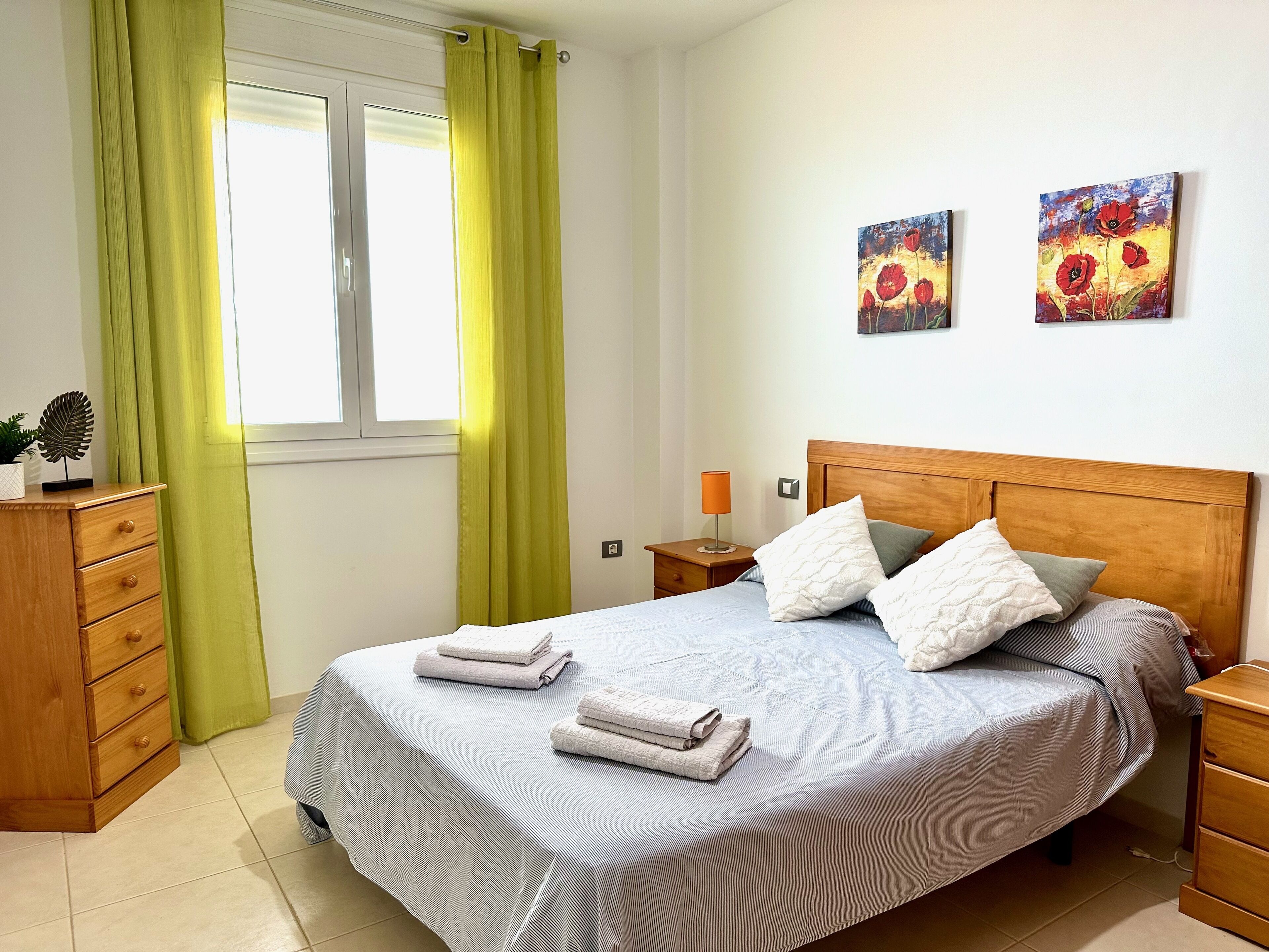 1 slaapkamer, reisbedje, internet, beddengoed