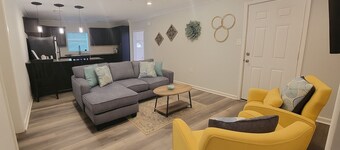 2bed/2bath Cottage in Downtown Houma. 30+ day stays welcome.