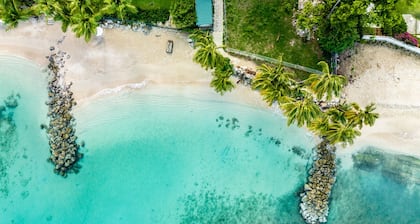 Modern Condo with Resort Pool Near Beach - Coral Beach 107