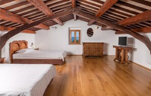 2 sovrum, strykjärn/strykbräda, resesäng och gratis wi-fi