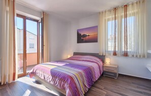 2 多间卧室、熨斗/熨衣板、旅行婴儿床、免费 WiFi