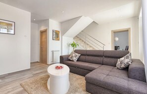 Televisio, DVD-soitin, stereot