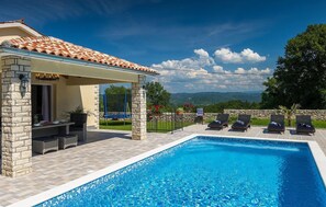 Pool - Amazing home in Labin - Rabac (Labin - Rabac)