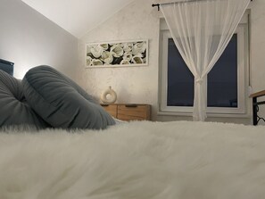 1 habitación, tabla de planchar con plancha, wifi y ropa de cama