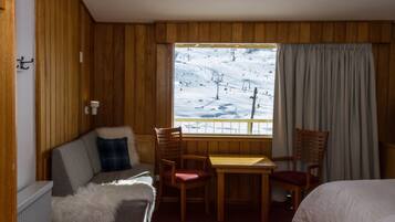 Deluxe Suite | Free WiFi