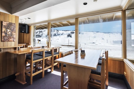 Free daily cooked-to-order breakfast . Eiger Chalet
