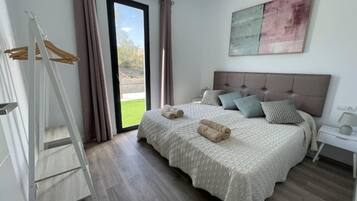 2 bedrooms, free WiFi, bed sheets