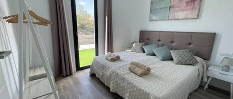 2 chambres, Wi-Fi gratuit, draps fournis