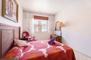 4 bedrooms, free WiFi, bed sheets