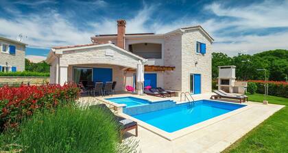 Gorgeous home in Porec