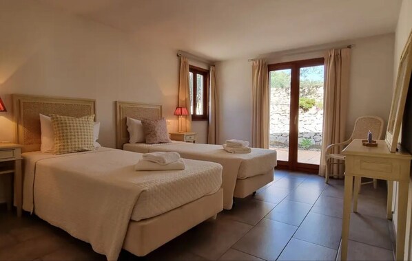 3 habitaciones, tabla de planchar con plancha y wifi gratis 