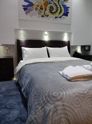 1 chambre, fer et planche à repasser, Wi-Fi gratuit, draps fournis
