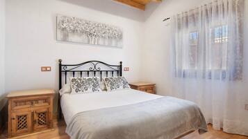 2 camere, ferro/asse da stiro, Wi-Fi gratuito, lenzuola