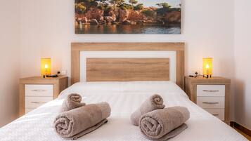 6 bedrooms, iron/ironing board, free WiFi, bed sheets