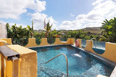 'Talu' Holidays with Sea Views, Private Pool and Wi-Fi