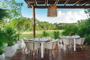 Breakfast area - Jungala Hotel at VidantaWorld Riviera Maya (Playa del Carmen)