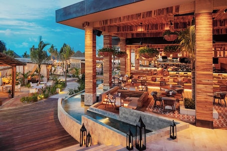 20 restaurants, breakfast served. Jungala Hotel at VidantaWorld Riviera Maya