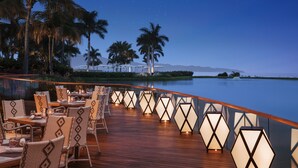 Tempat makan outdoor