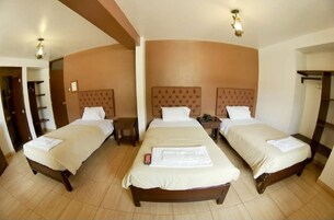 Standard Triple Room, Ensuite, Garden View | Blackout drapes, free WiFi, bed sheets
